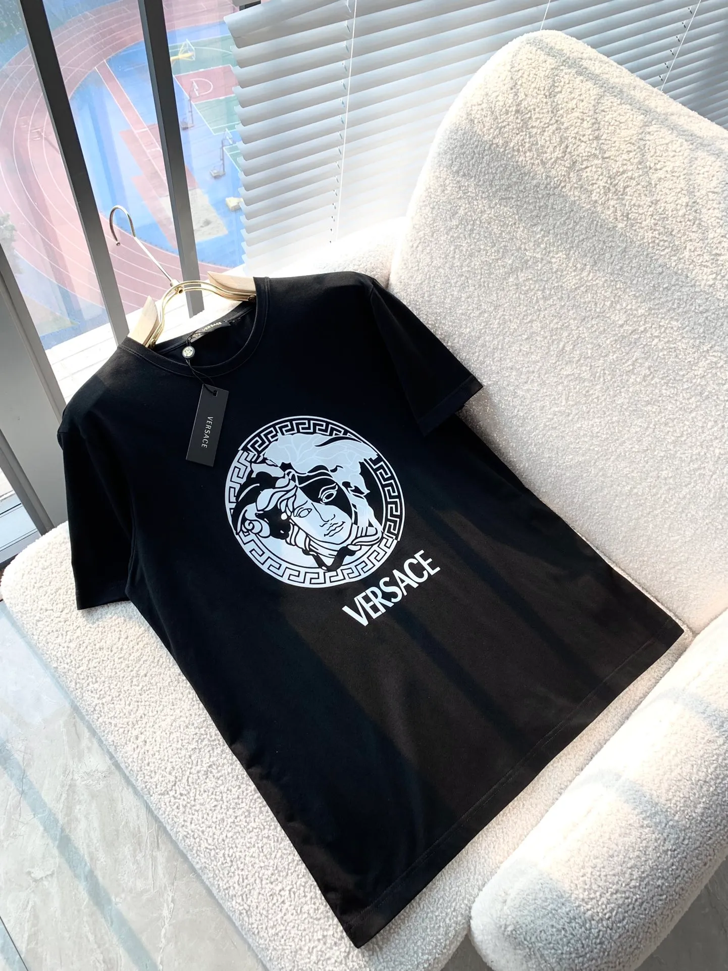 💰P85💥 VERSACE/ New Arrival T ！270 Premium ， ！ ！ ！ ！ ！ Breathable ！ ， 。 ： Cream White Black Sizes：M-3XL